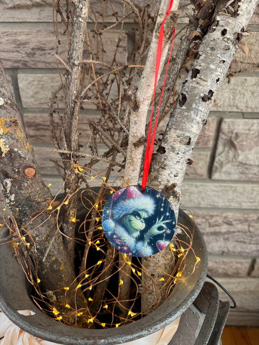 Vintage-Inspired Grinch Christmas Ornament 🎄✨