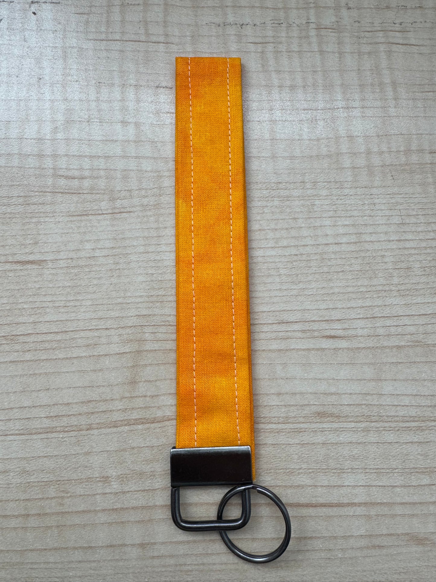 Wristlet Keychain – Everyday Grab & Go Essential 🔑✨