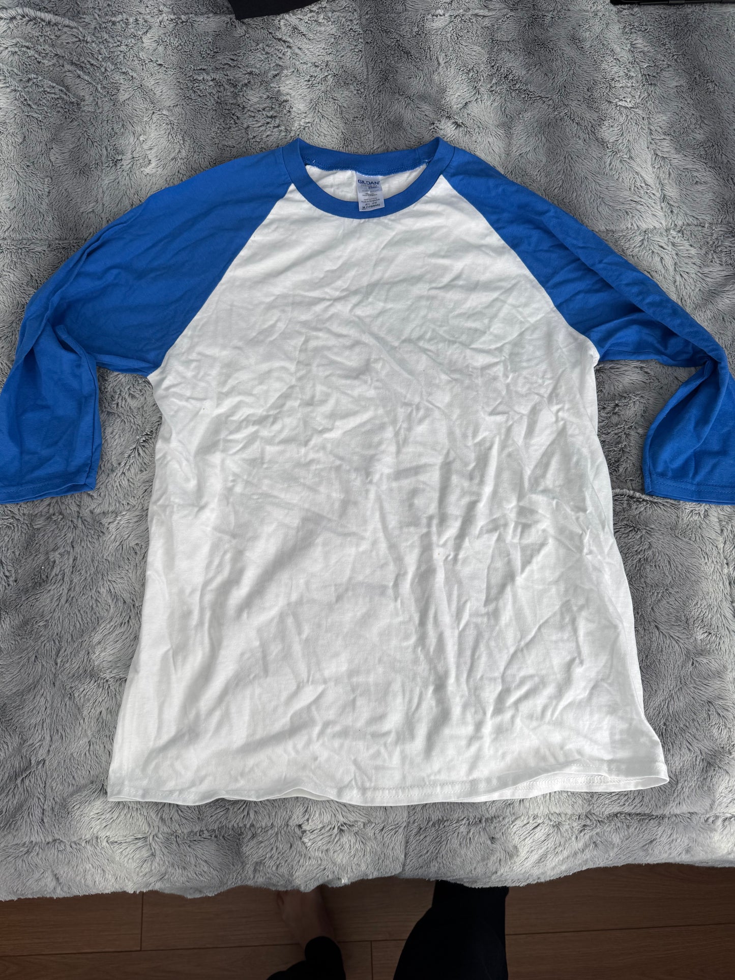 3/4 Length Raglan Blank Shirt Adult Medium – Perfect for Custom Designs